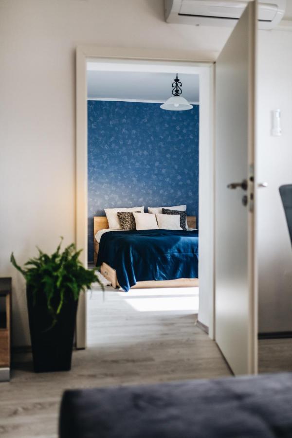 Magas-lak Apartman Eger Bagian luar foto