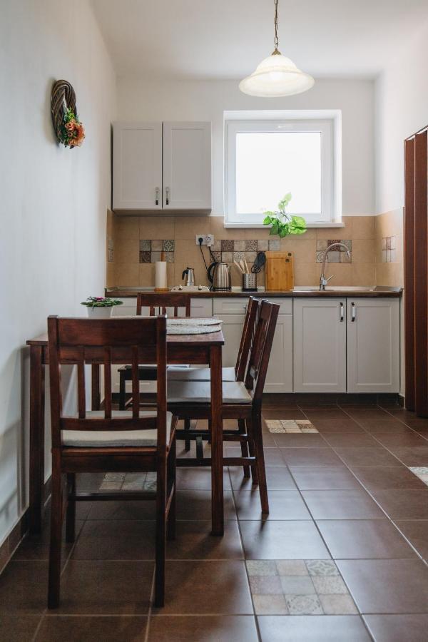 Magas-lak Apartman Eger Bagian luar foto